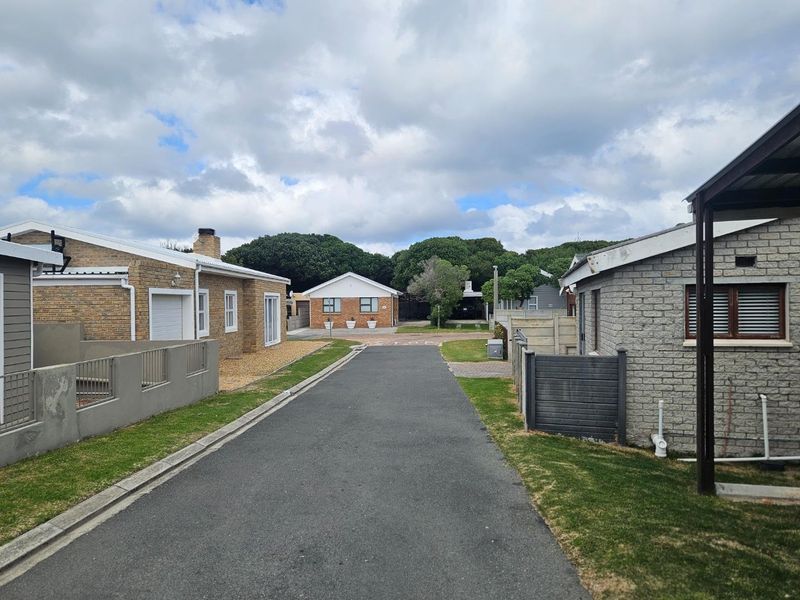 Affordable Seaside Escape with Loads of Potential - Photo 2