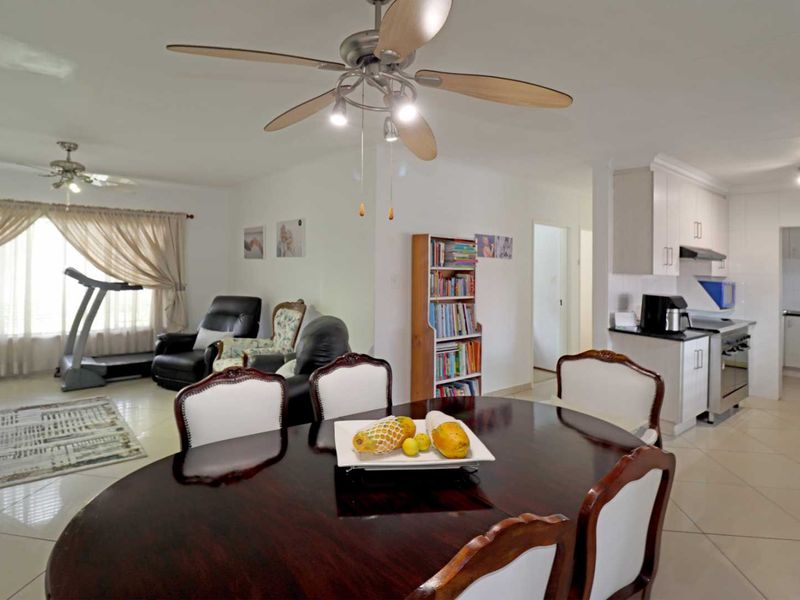 Beautiful Family Home with Separate 2-Bedroom Flatlet in a Prime Area - Photo 8