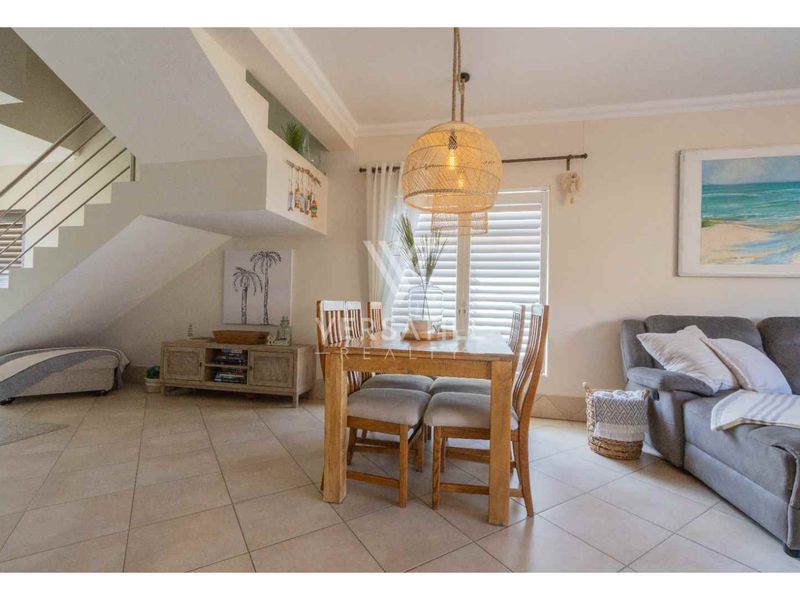 Townhouse For Sale. - Photo 5