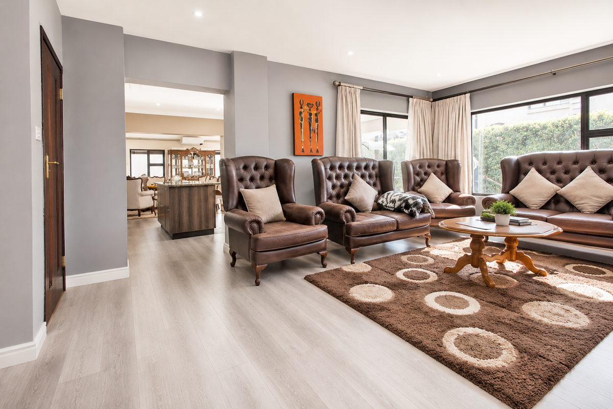 Elegant Family Home Offering Space, Style and Exceptional Entertaining - Photo 3