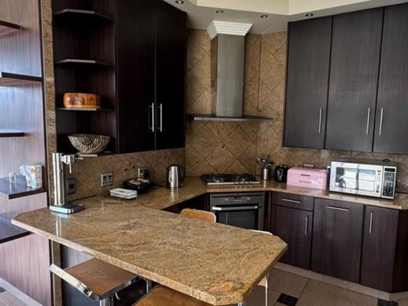 Two property in one With a Stunning View - Photo 3