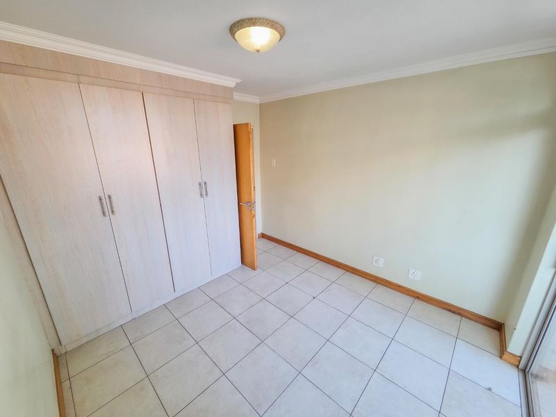 2 Bedroom Apartment Available in Hillcrest - Photo 6