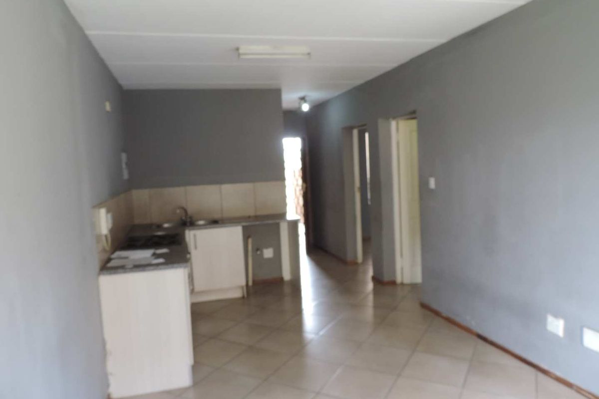 2 Bedroomed ground floor townhouse in Albertsdal - Photo 2