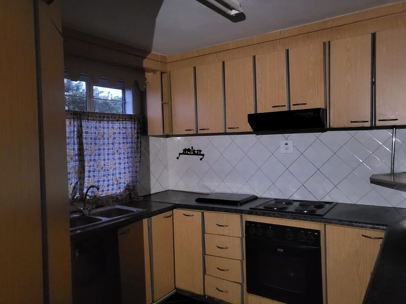 FOR SALE 2 BEDROOM GROUND FLOOR FLAT IN SHALLCROSS - Photo 4