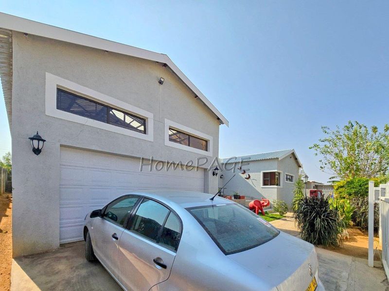 Ext 3, Outjo, Attractive 3 Bedr Home with a Flat is for Sale - Photo 4