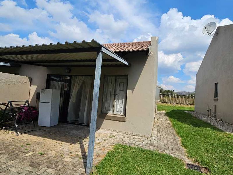 2 bedroomed town house in eldorette - Photo 9