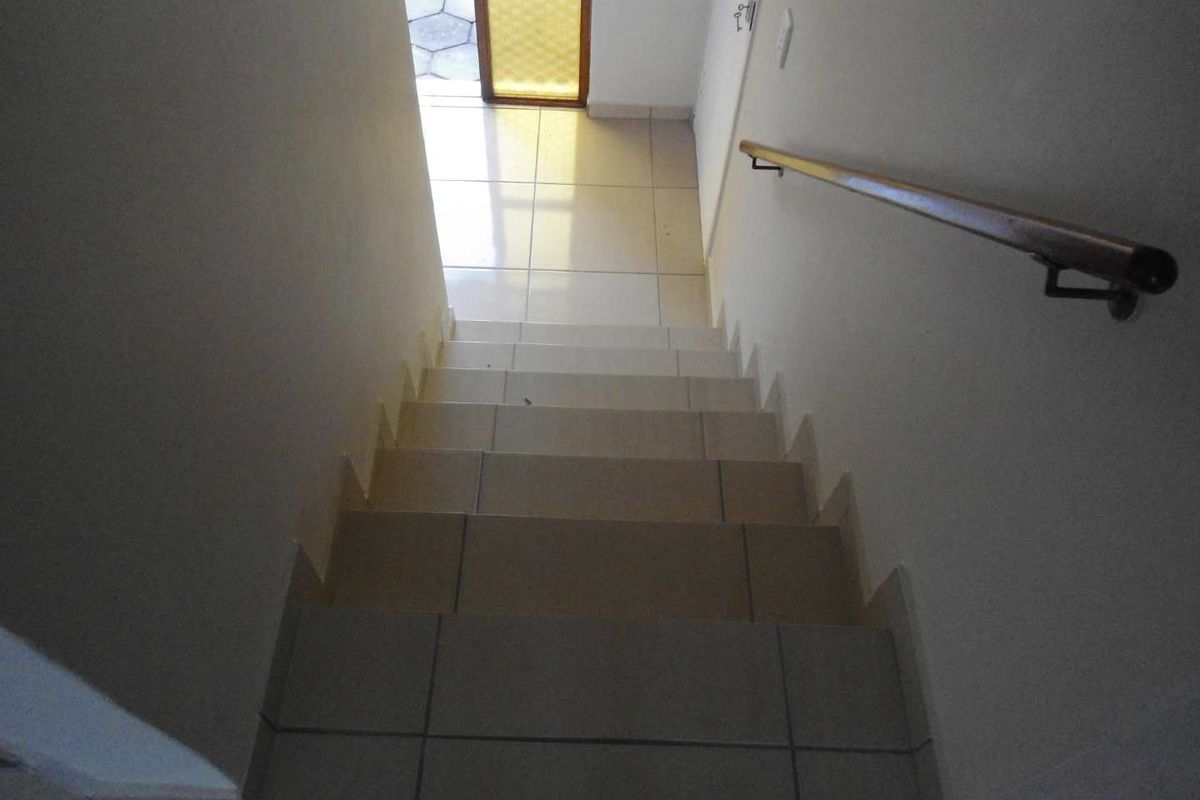 Modern 3-Bedroom Rental in Desirable Meer En See - Photo 5