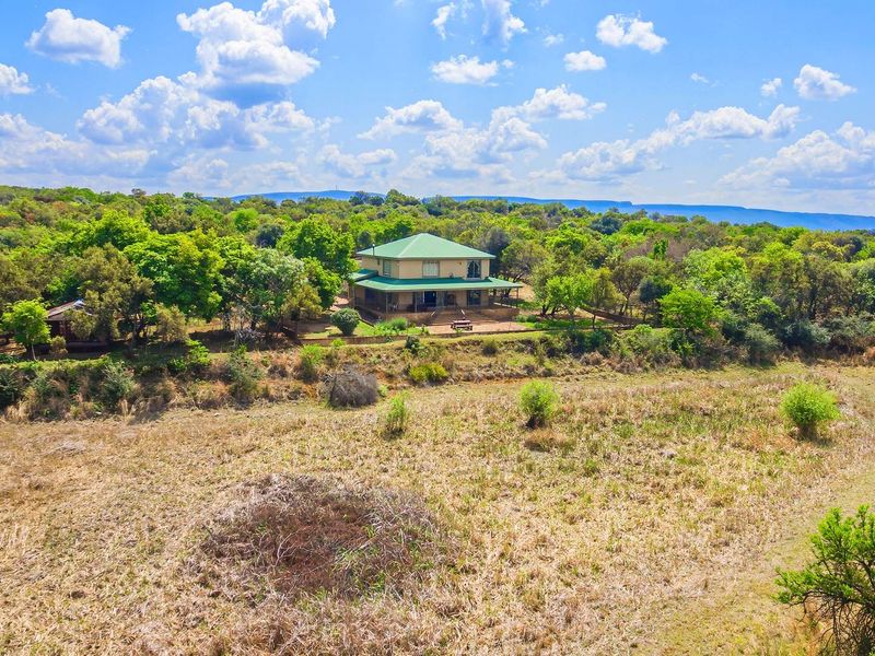Exceptional 44-Hectare Agricultural , Multiple living, Farm for Sale – Hekpoort - Photo 7