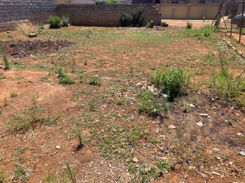 Vacant stand for sale in Stretford - Photo 4