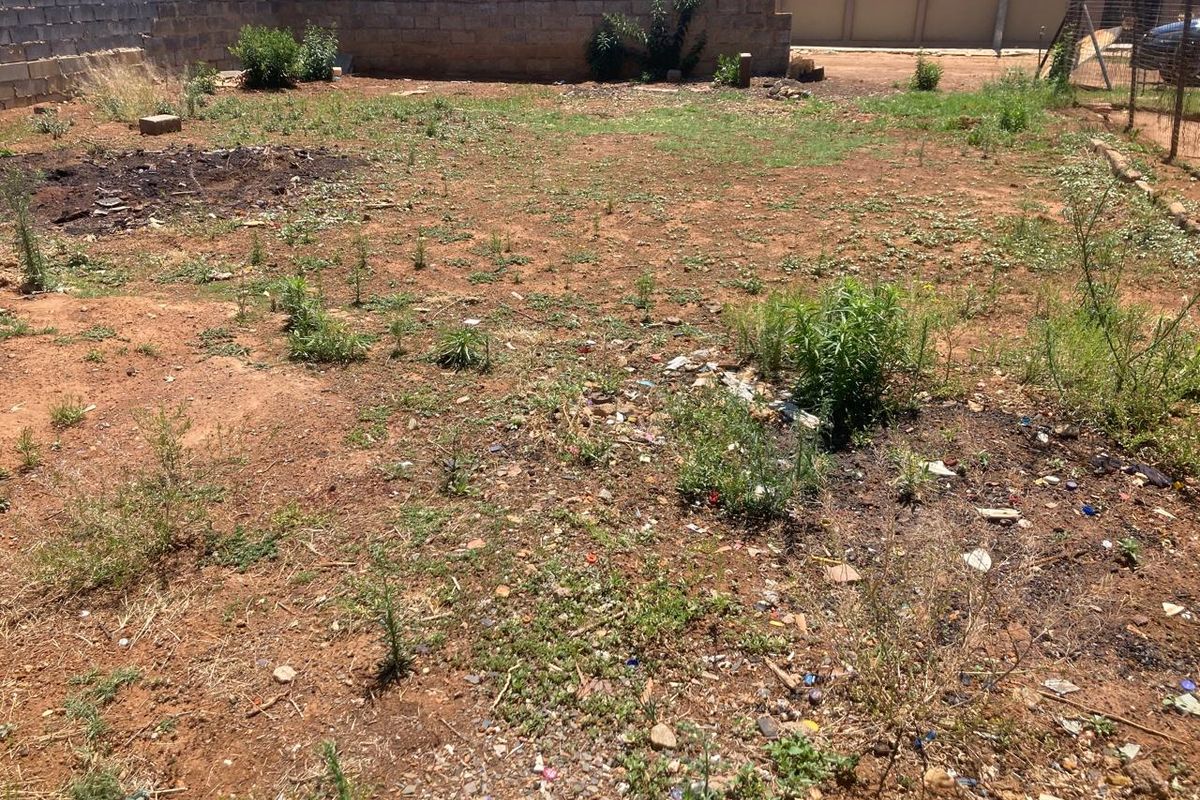 Vacant stand for sale in Stretford - Photo 4