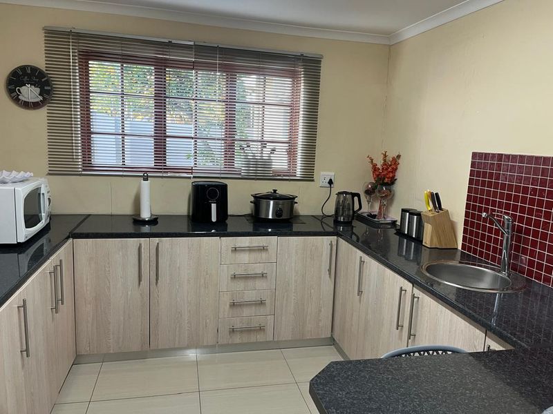 3 Bedroom House For Sale in Pionierspark Ext 1 - Photo 1