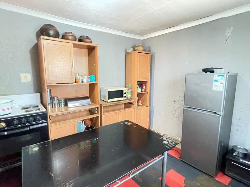 A HOME THAT CAN BE YOUR HOME!!!! - Photo 9