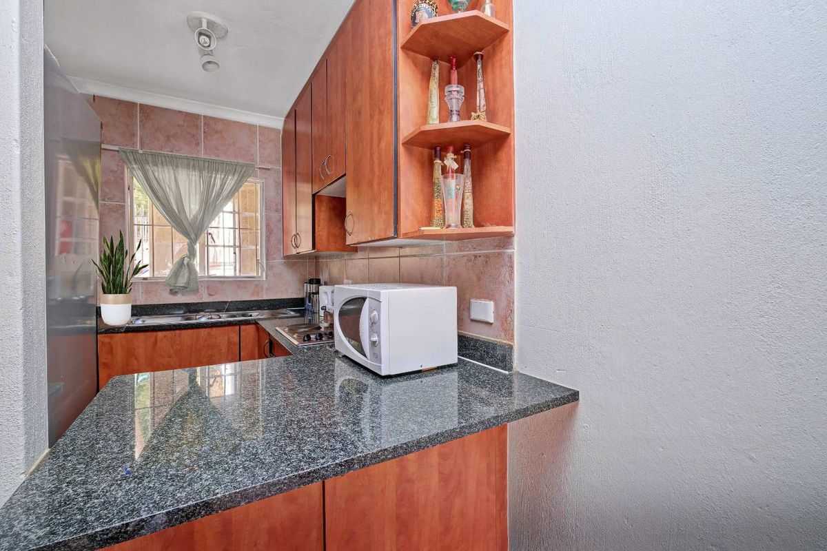 BEGINNERS LUCK - Photo 5