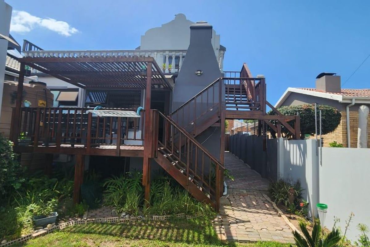 MASTERPIECE FOR STYLISH COMFORTABLE LIVING AND ENTERTAINING - Photo 3