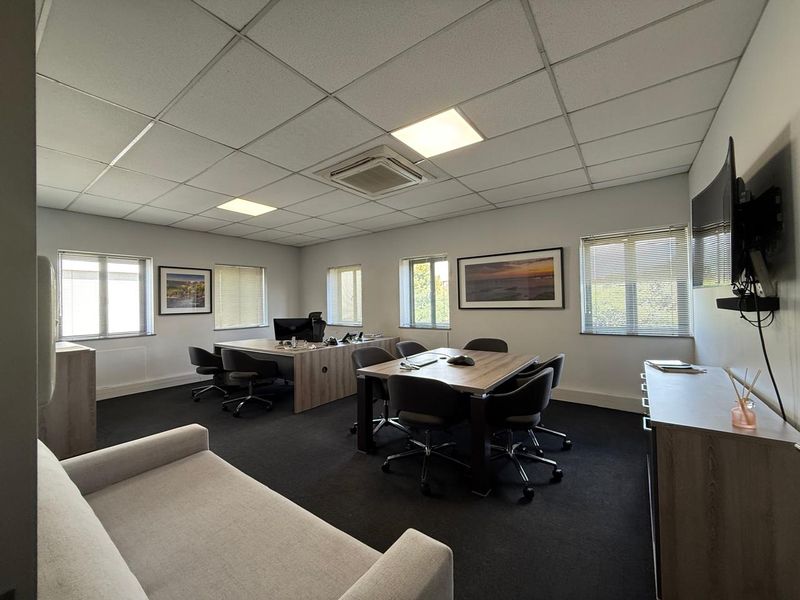 Prime Office Space Available for Lease in Pineslopes - 1489m2 - Photo 6