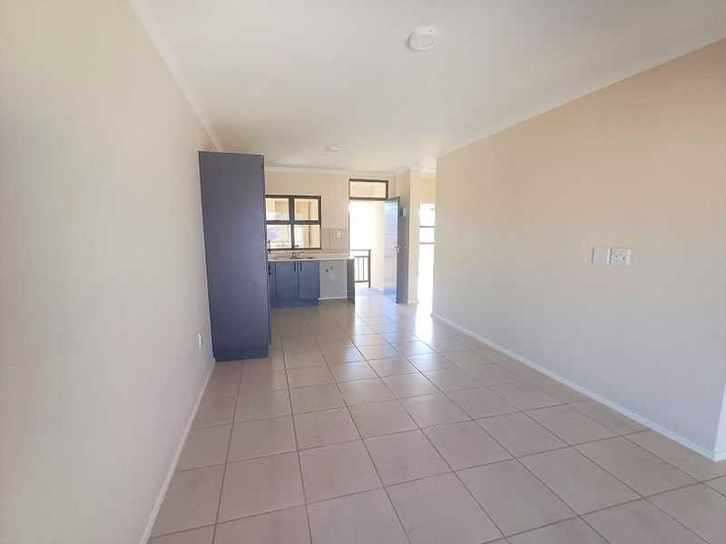 FOR RENT  |  Hillcrest  |  Kings Gate Estate  |  3 Bedroom Apartment - Photo 8