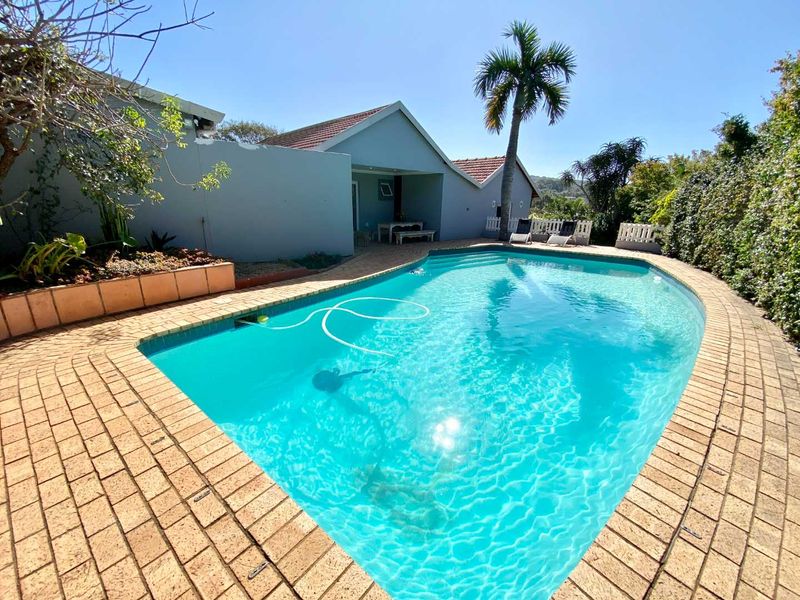 Hendra Estates - Gogreous Family Home For Sale In Prime Durban North!! - Photo 1