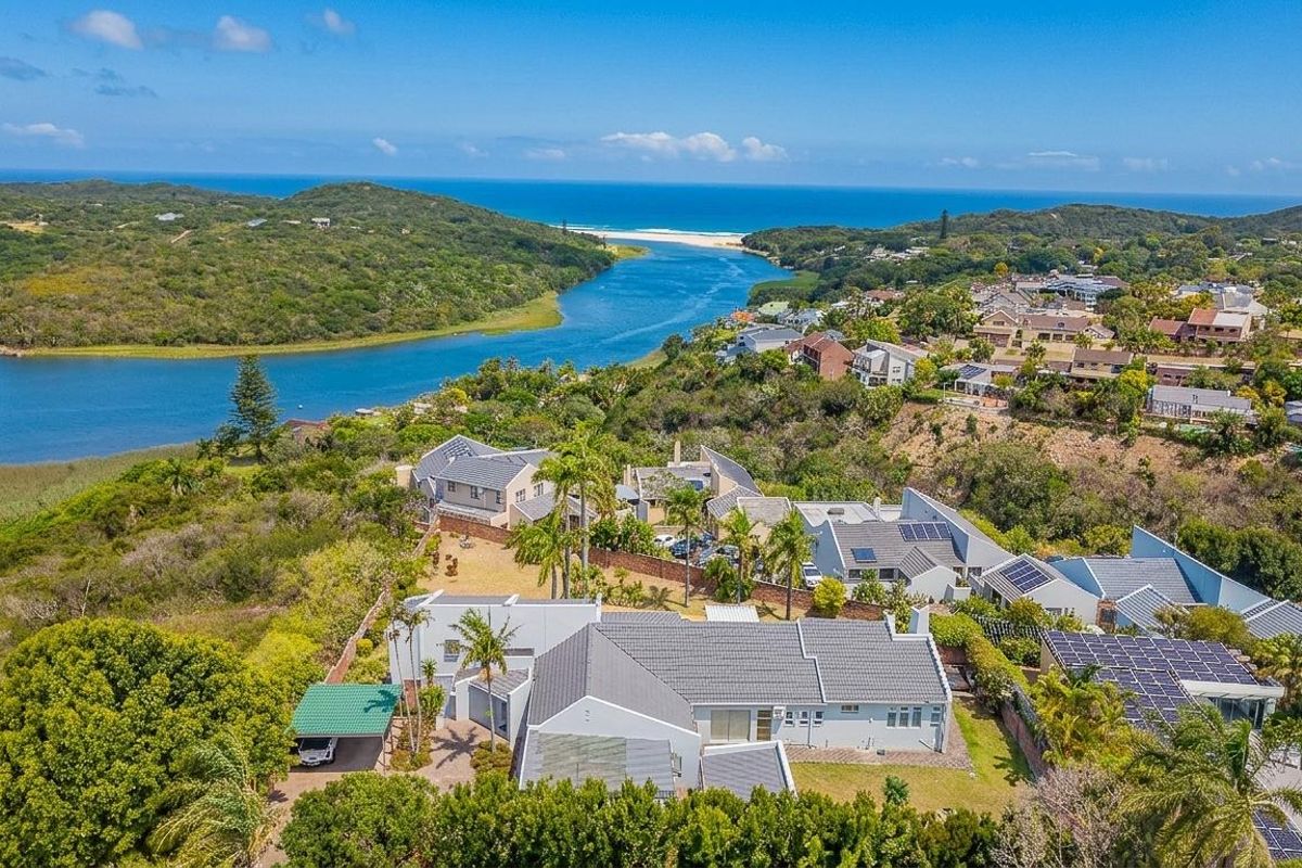 Beautiful and Well-Maintained Family Home for Sale in Beacon Bay – R 5 495 000 - Photo 3