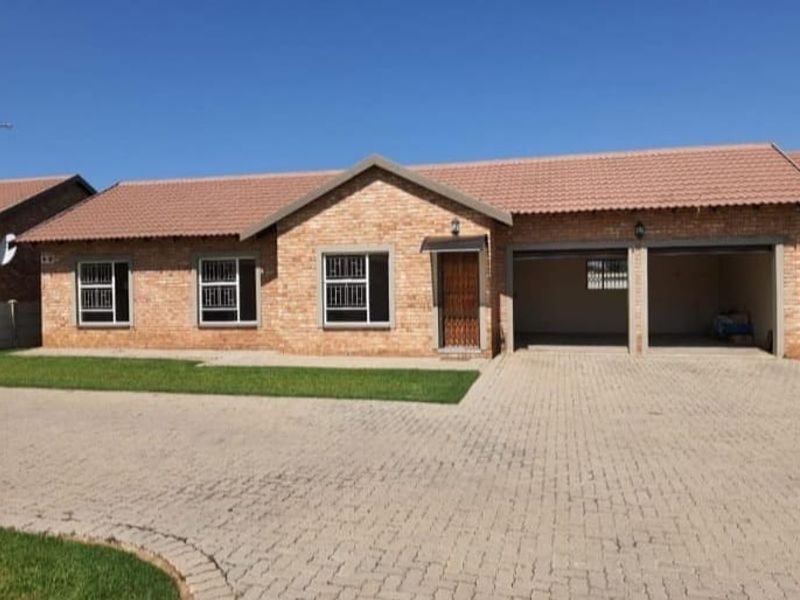2Bed, 2Bath Townhouse in Riversdale, Meyerton. - Photo 4