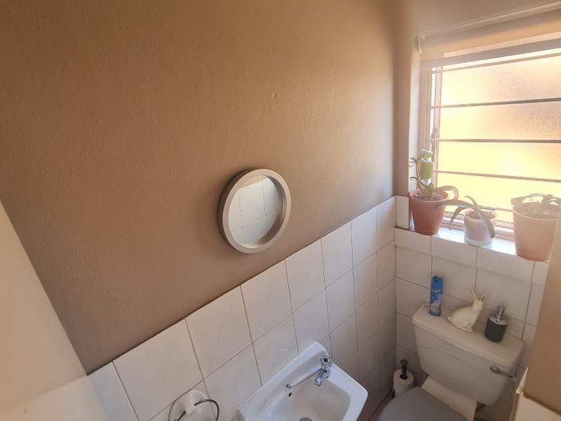 Lunnon Court, 2 bedroom duplex to rent - Photo 9