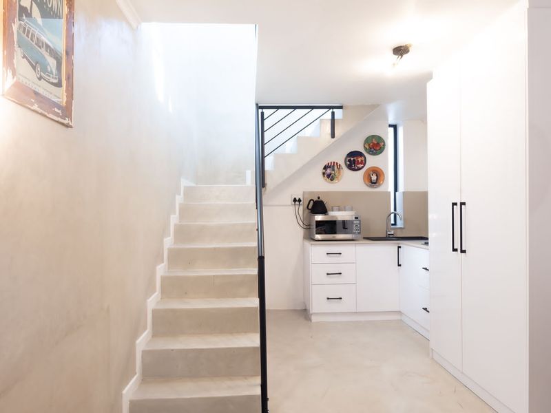 Modern Renovated Duplex in Green Point - Photo 3