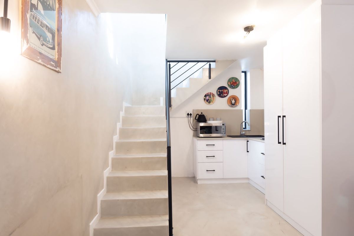 Modern Renovated Duplex in Green Point - Photo 3