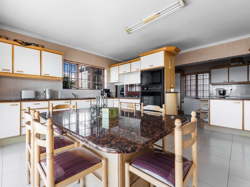 University Estate Most sought after - Photo 10