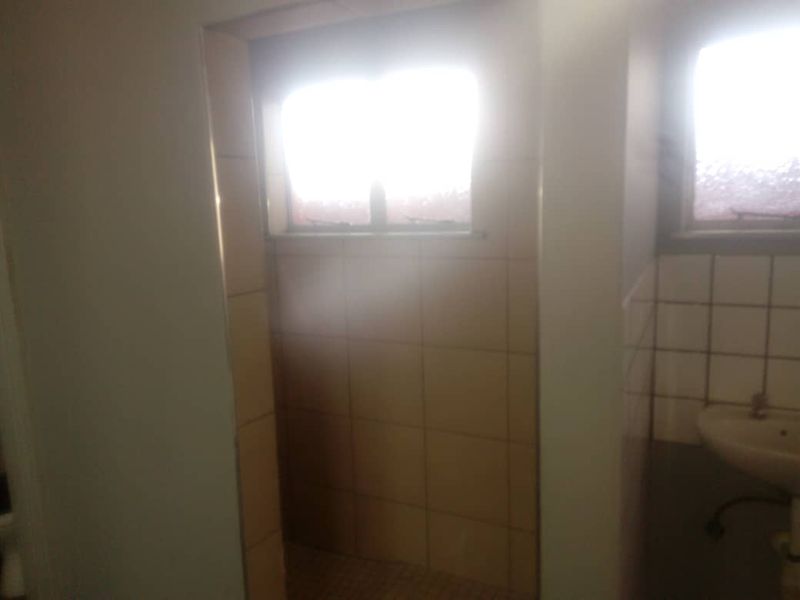 Warehouse For Sale in Southern Industrial - Photo 9