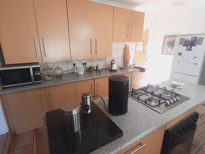 "Peaceful Retreat: Solar Estate with 2 Homes & Lush Gardens!" - Photo 7