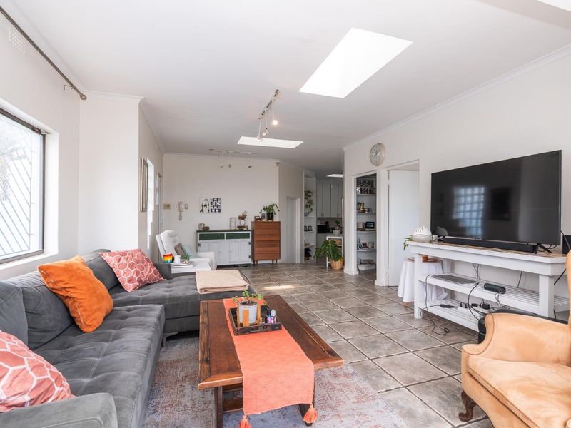 Lock up and live the Woodstock lifestyle - Photo 7