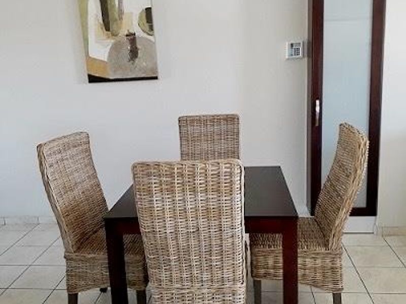 2 Bedrooms Furnished Apartment To Rent in Lagoon - Photo 3