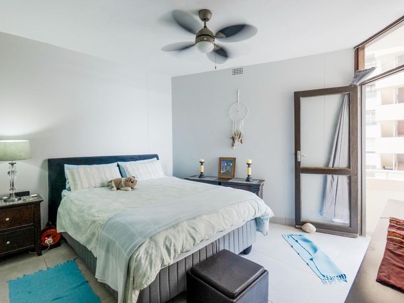 Modern on the beach - Photo 6