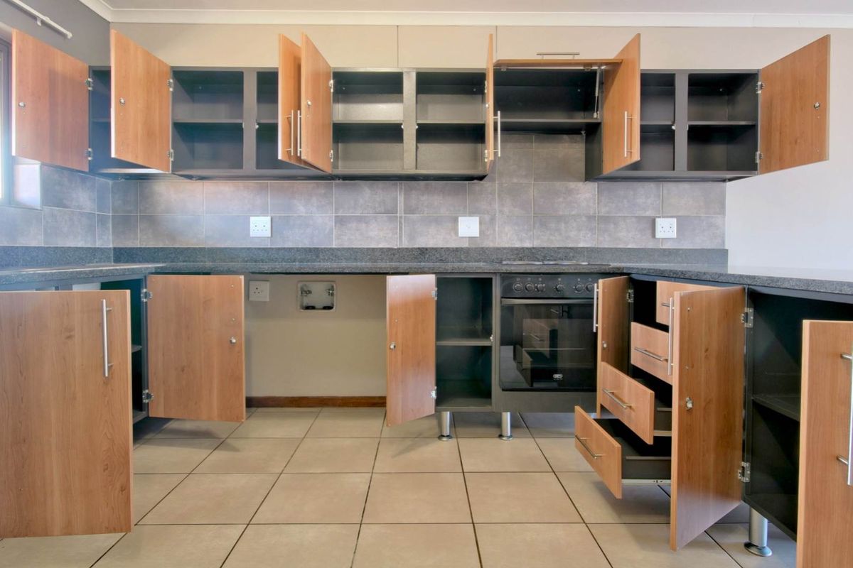 SPECIAL OFFER: 50% OFF FIRST MONTH'S RENT! Limited time offer! - Photo 4