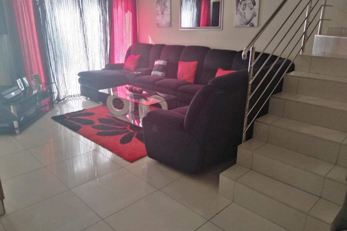 Duplex Townhouse close to Development Bank - Photo 4