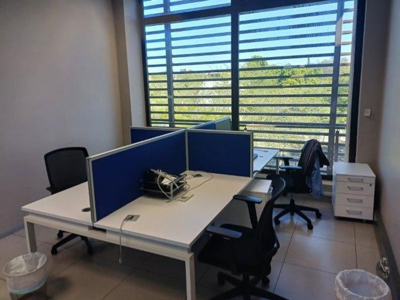 A-Grade Office Space To Let - Photo 3