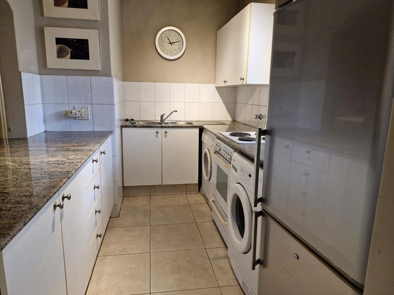 Spacious 1 Bed Garden Apartment - Photo 5