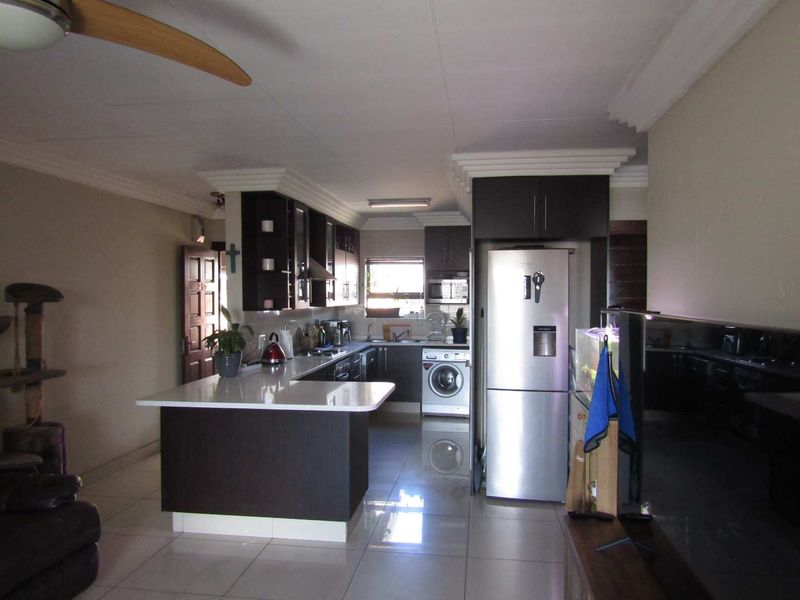 Priced to Sell - Photo 4