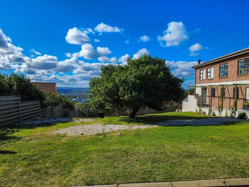 Stand for sale in quiet neighborhood. - Photo 10