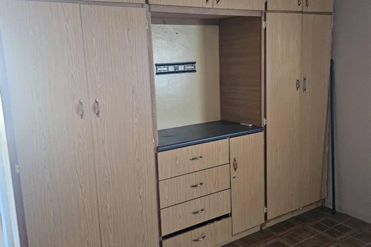 3 Bedroom House for Sale - Photo 4