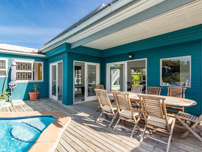 Exclusive Sole Agency a hidden Gem 800m from the beach Guesthouse or Large Family Home - Photo 6