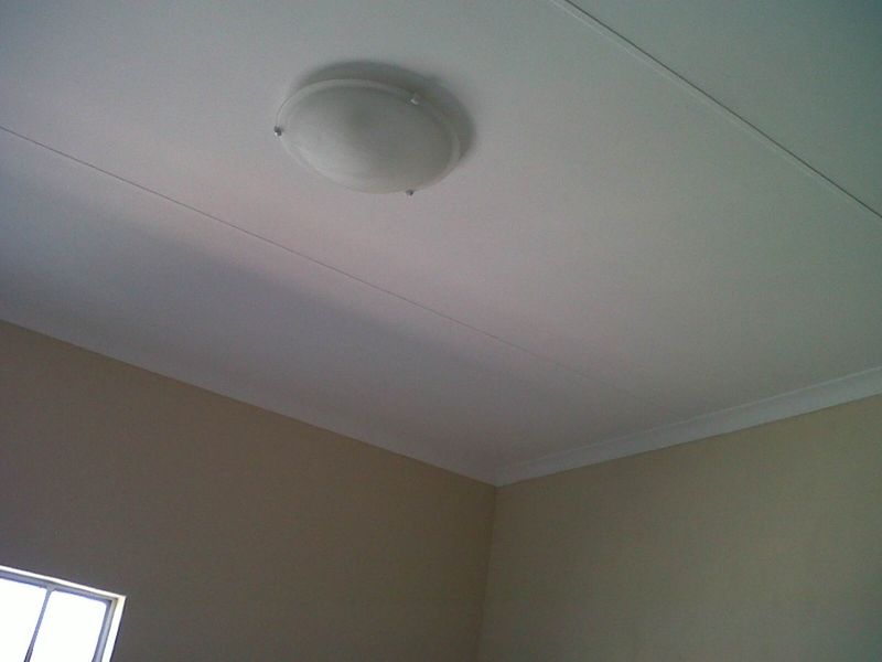 1 Bed Apartment to rent in Norkem Park. - Photo 4
