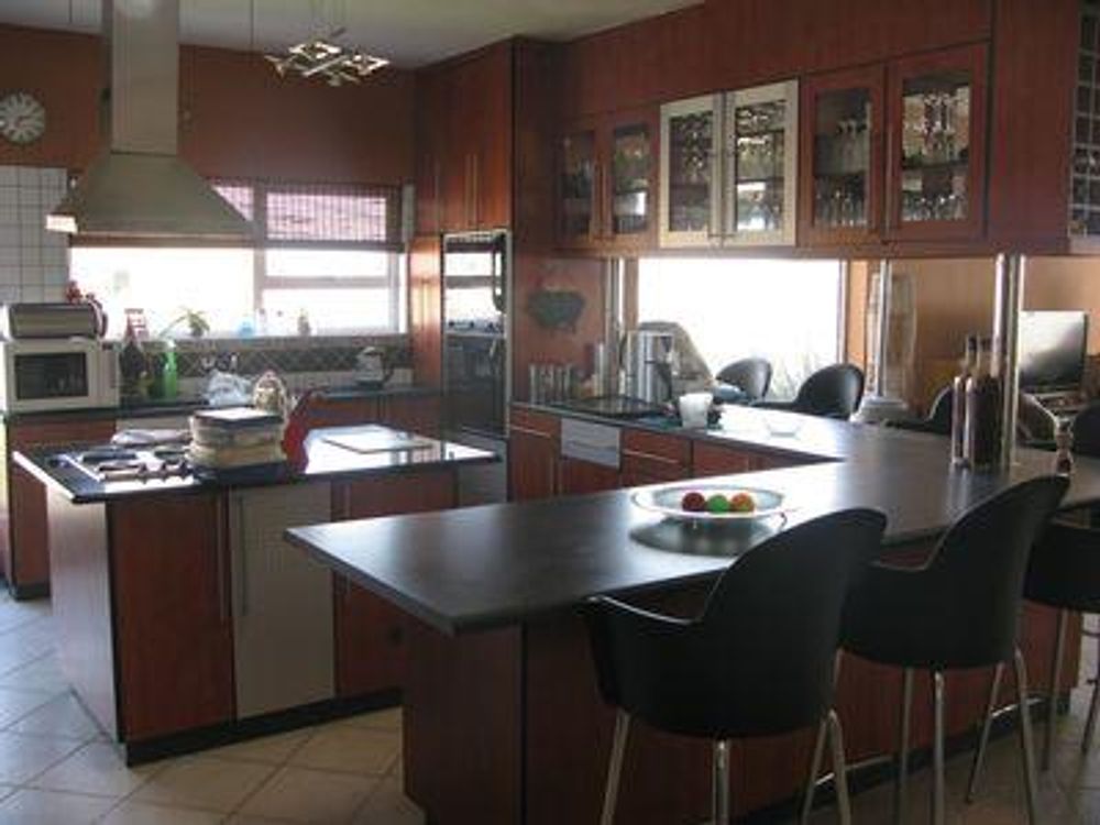 Open plan kitchen 
