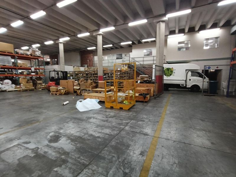 1224m2 - Warehouse To Lease | Shared Yard - Photo 3