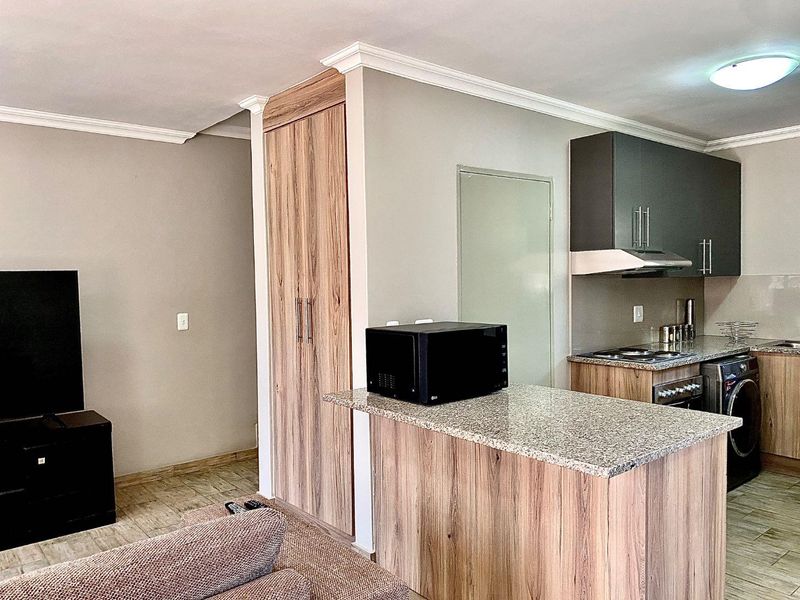 CHARMING HOME FOR A YOUNG FAMILY - Photo 3