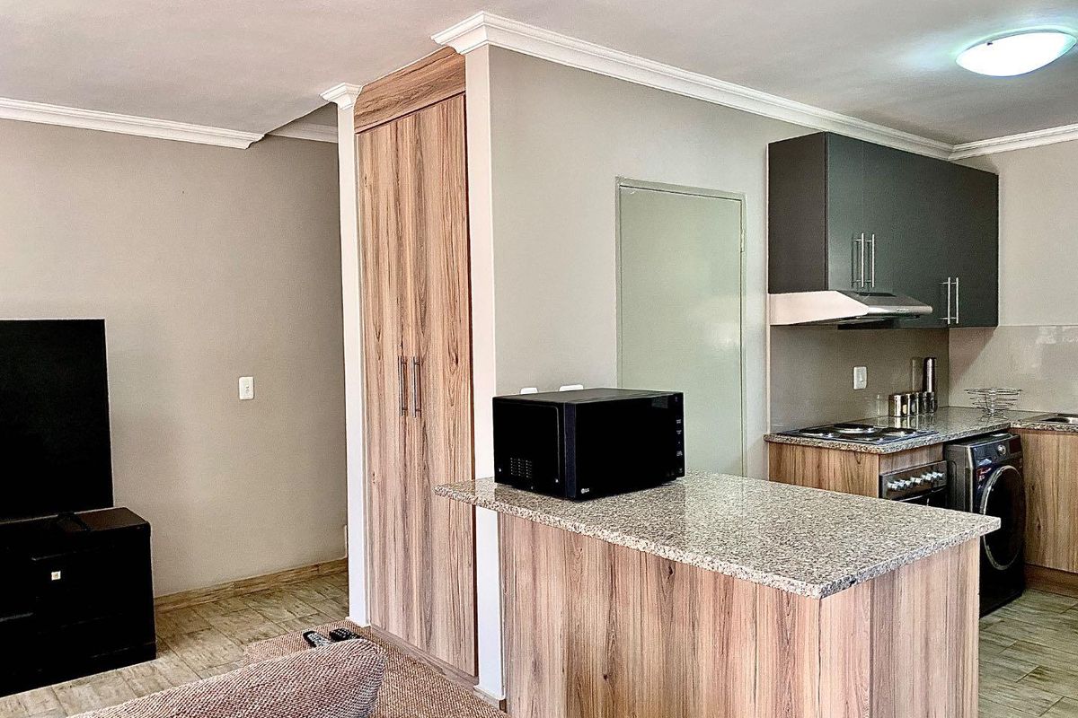 CHARMING HOME FOR A YOUNG FAMILY - Photo 3