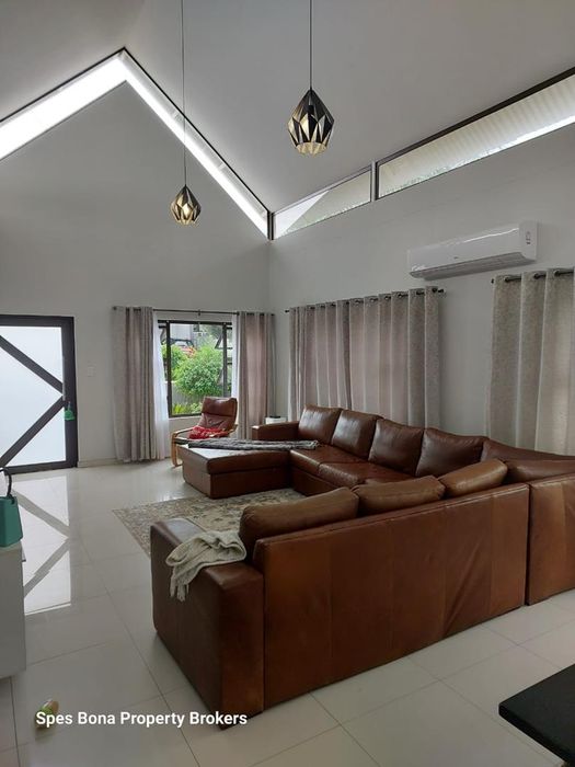 Property #2466197, House For Sale in Elisenheim