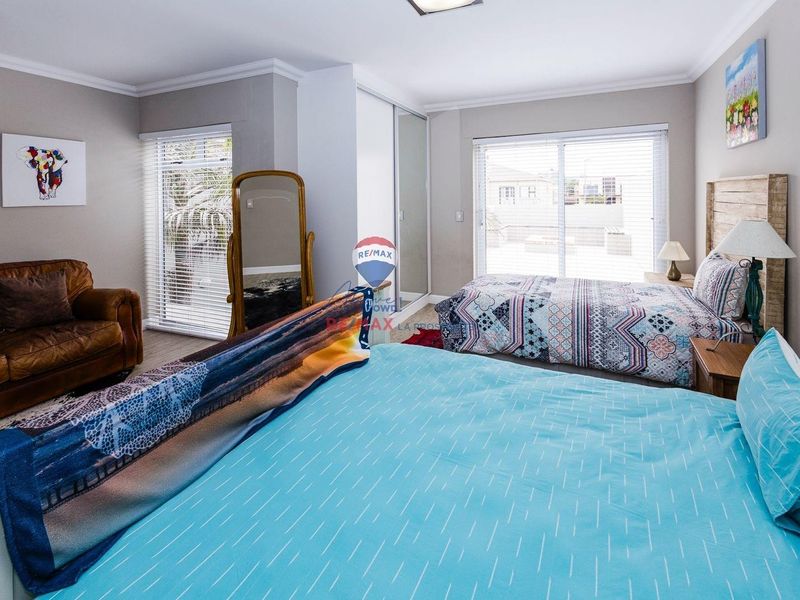 Beautiful Sea Front House Swakopmund - Photo 8