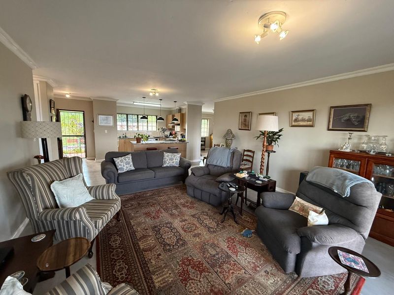 Modern 2 Bedroom Home with Midmar Views in Eagle Ridge Estate, Howick - Photo 5