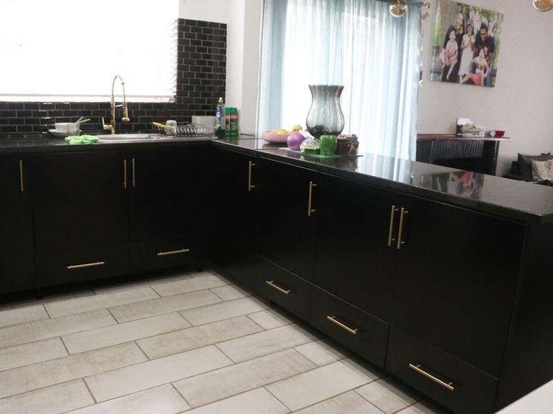 Student Accommodation Available – Comfortable, Secure & Convenient! - Photo 3