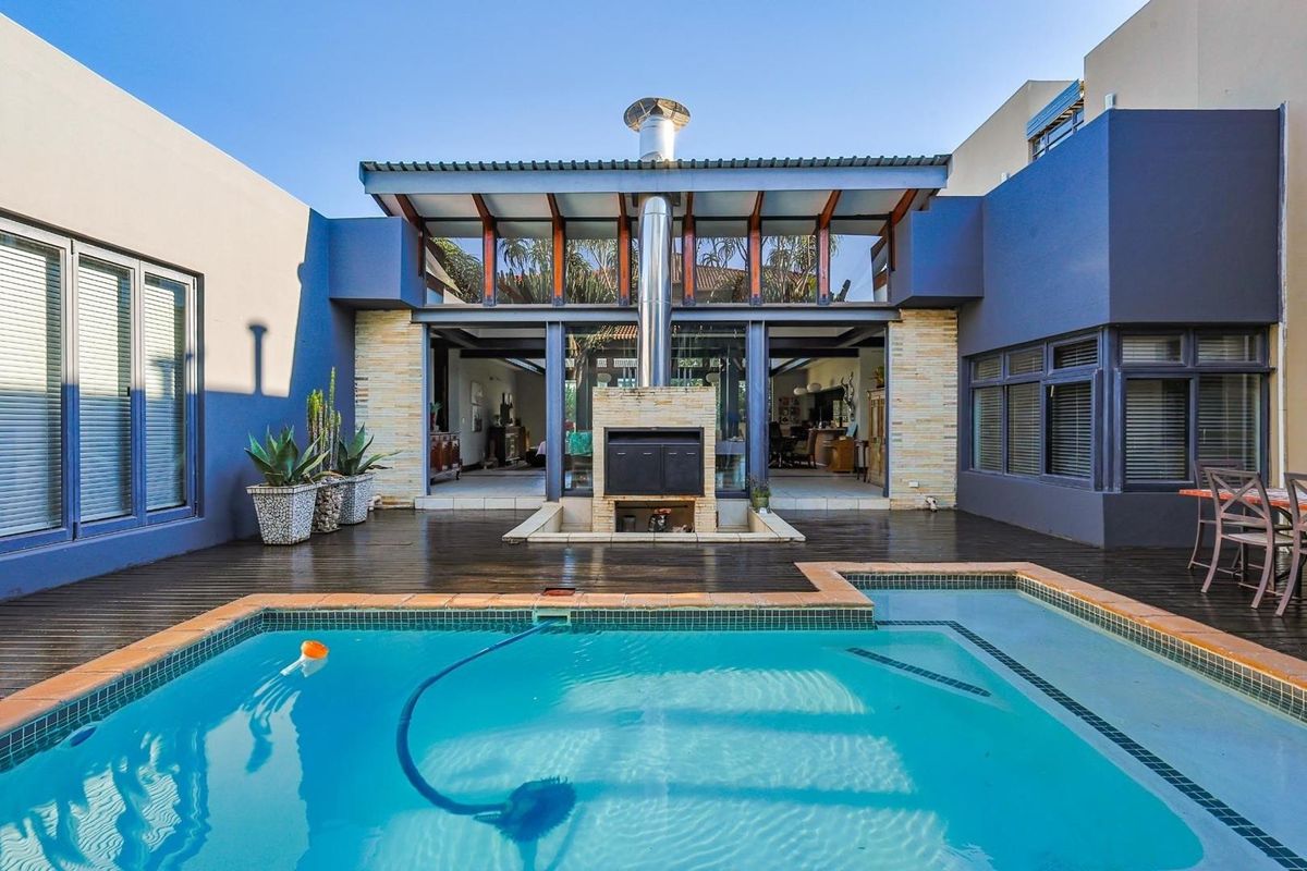 Exquisite 5-Bedroom Masterpiece in The Wilds Estate - Photo 2